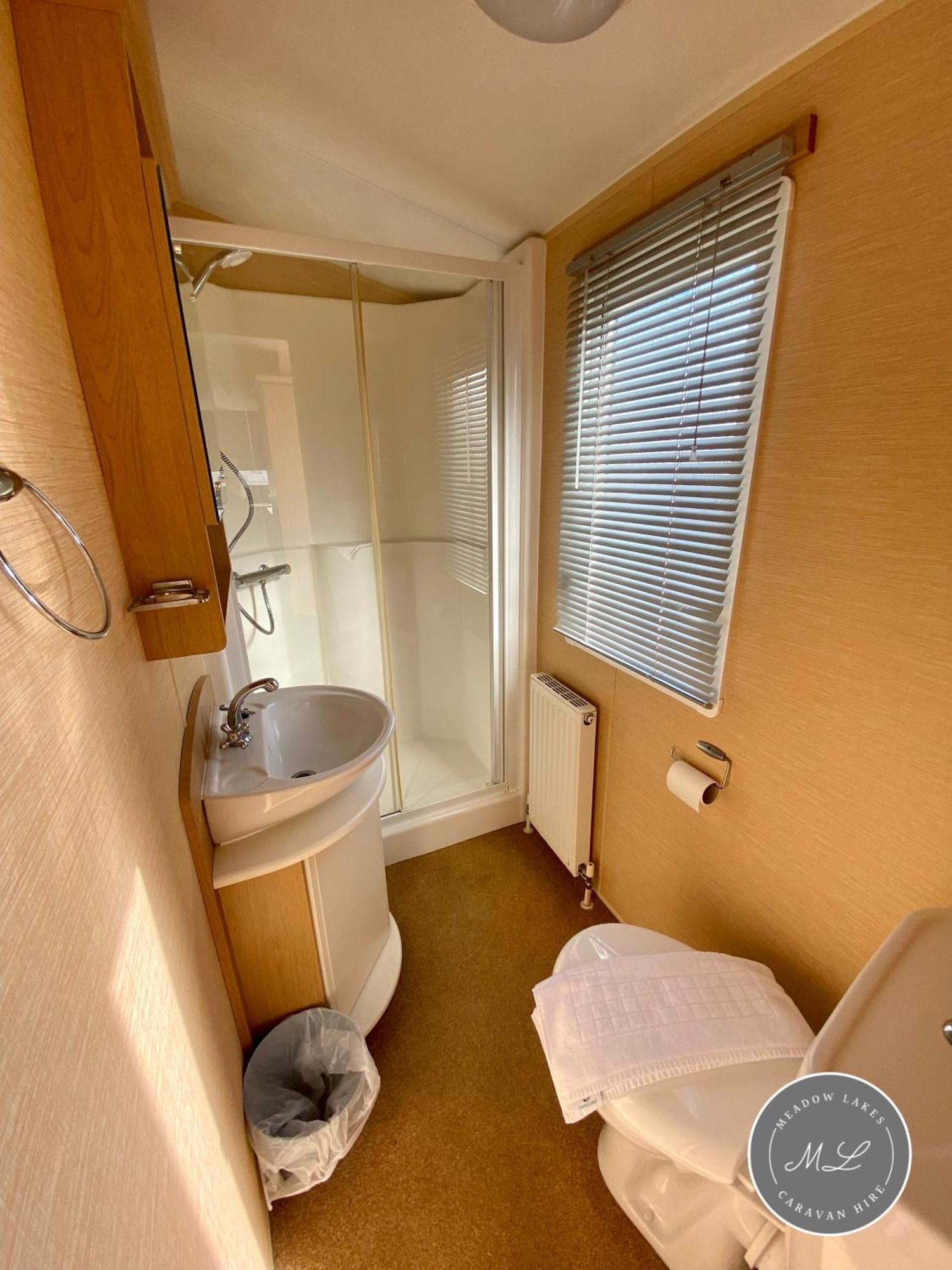 Palm Grove 132 - Pet Friendly, Wifi, Central Heating, Close To Shops And Beach - Meadow Lakes Caravan & Lodge Hire Чапел-Сент-Леонардс Экстерьер фото